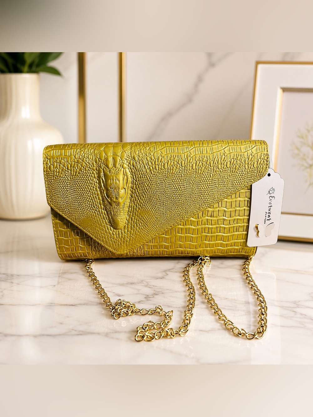 🆕 BRAND NEW Golden Croc-Embossed Envelope Crossbody Clutch